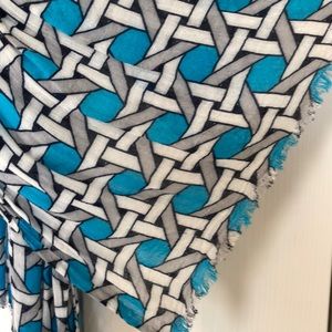 Banana Republic Viscose scarf